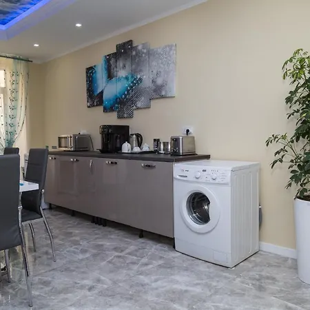 Azure Apartment *