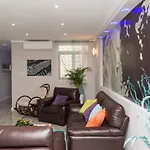 Azure Apartment *